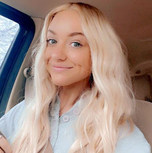 Meet your Posher, Kelly